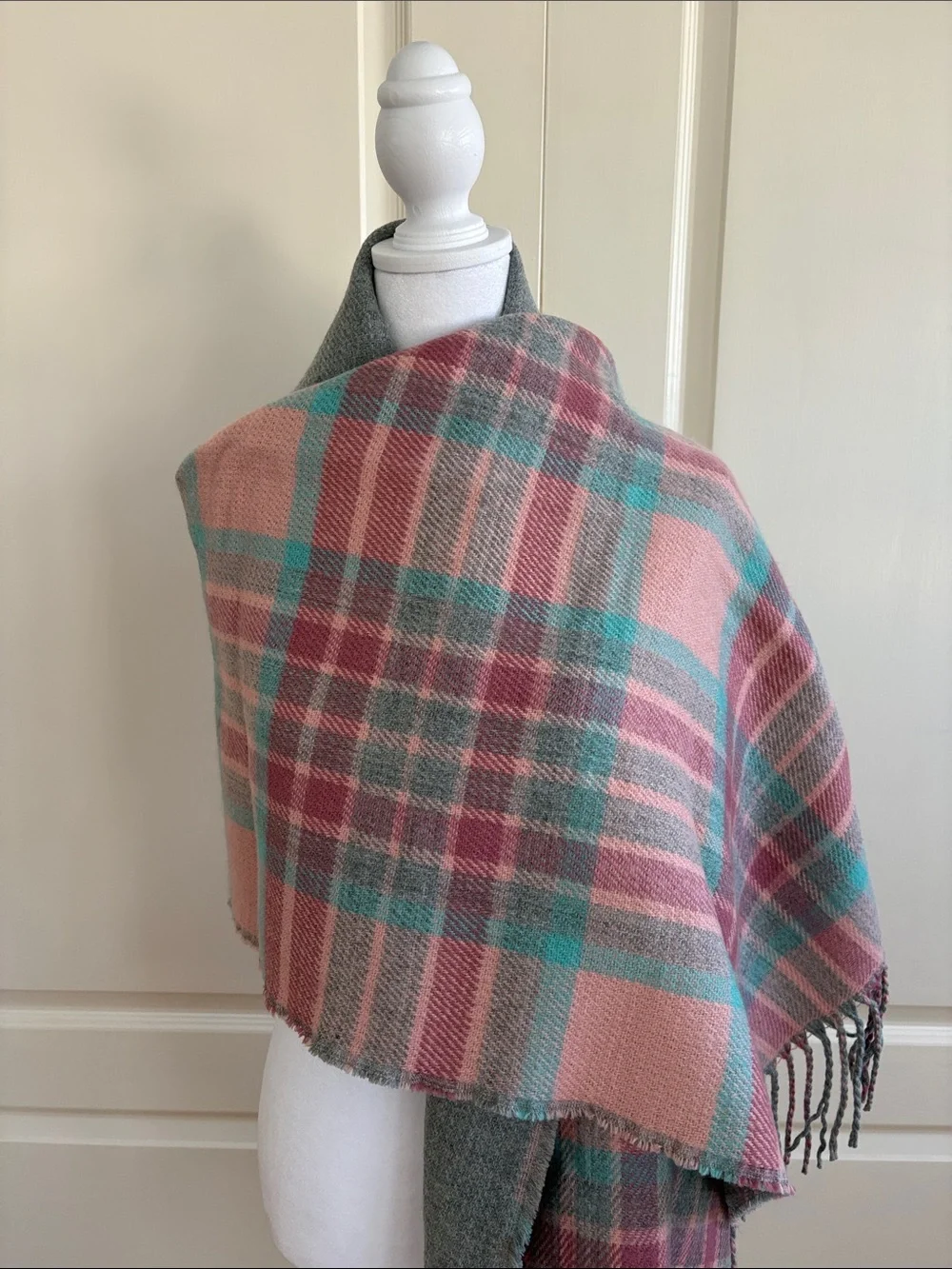 KHOMBU REVERSIBLE WRAP/ SHAWL